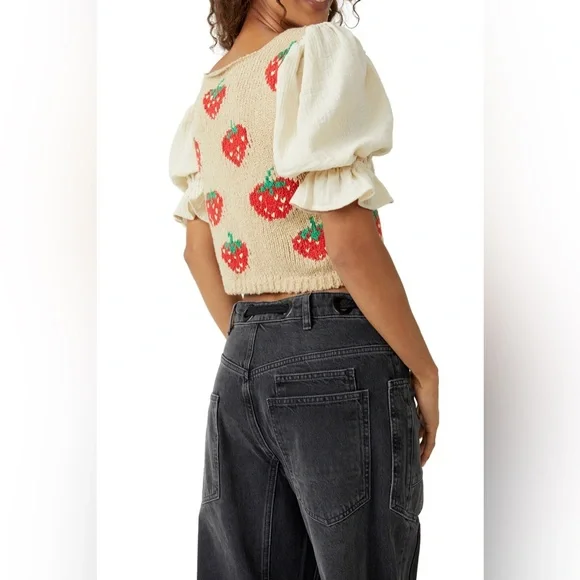𝓯𝓹 Free People ~ Strawberry Jam Mixed Media Top - Picture 5 of 16